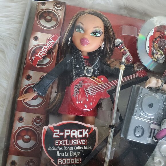 Bratz Rock Angelz Collectible 2 Pack Yasmin & Eitan Exclusive Dolls - Picture 3 of 11